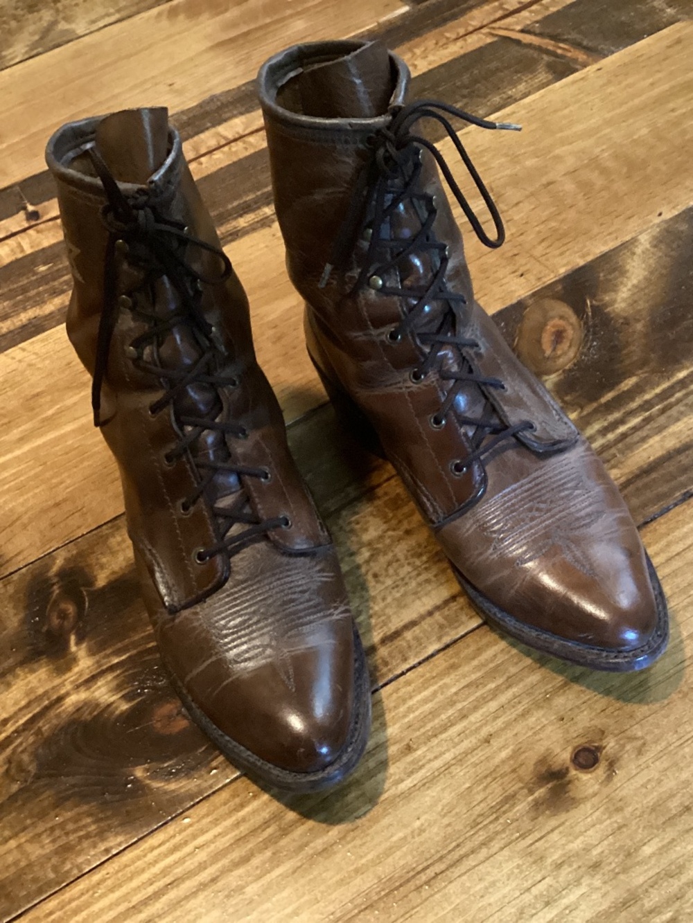 VINTAGE LEATHER ABILENE COTTAGECORE GRANNY ANKLE BOOTS - 9 WIDE